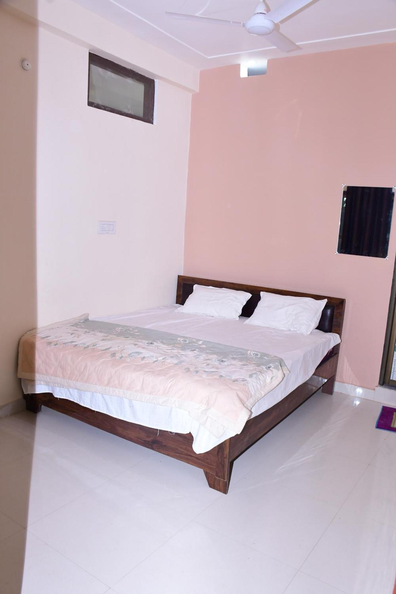 Ayodhya Shree Ram Hotel מראה חיצוני תמונה