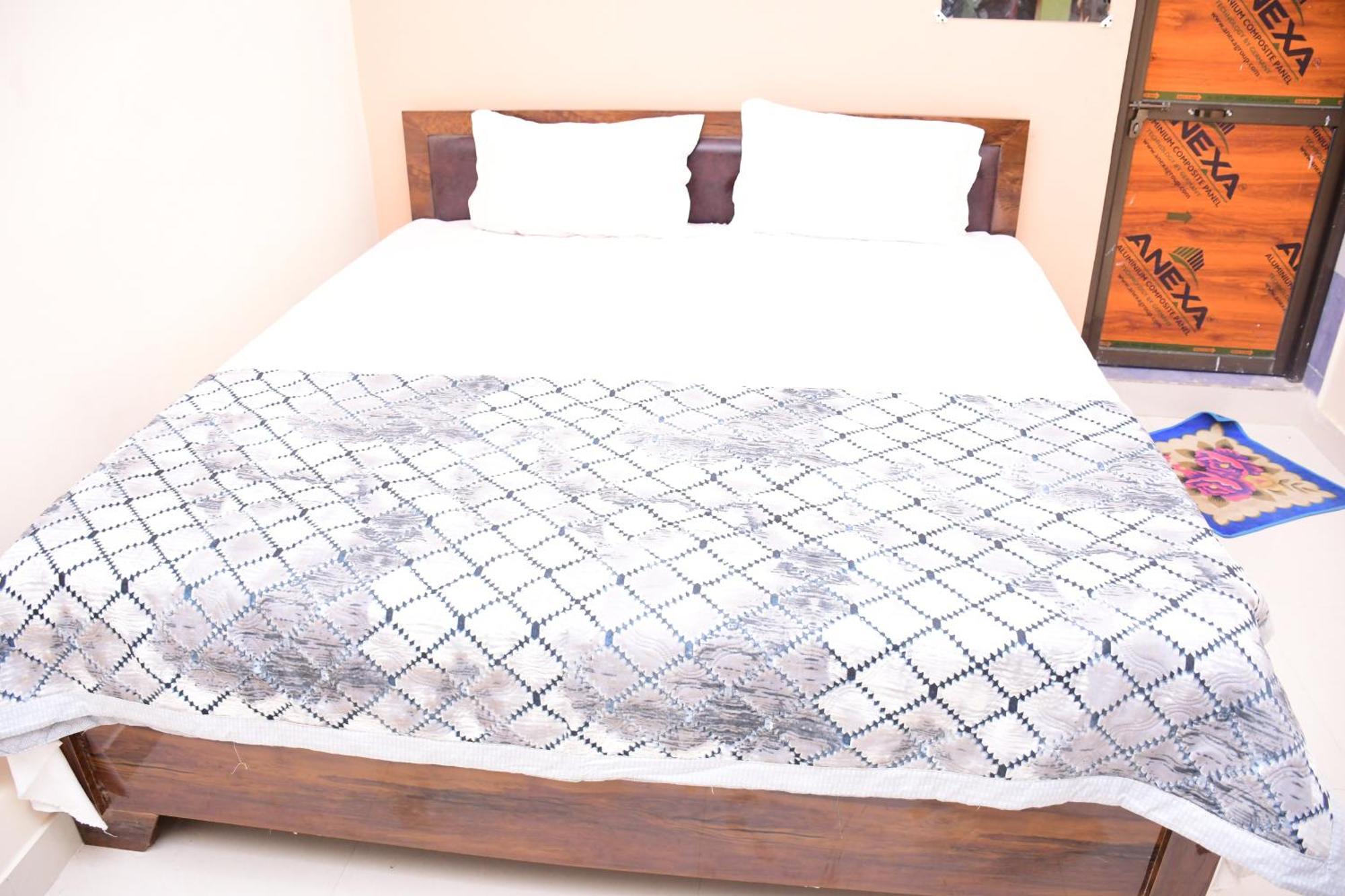Ayodhya Shree Ram Hotel מראה חיצוני תמונה